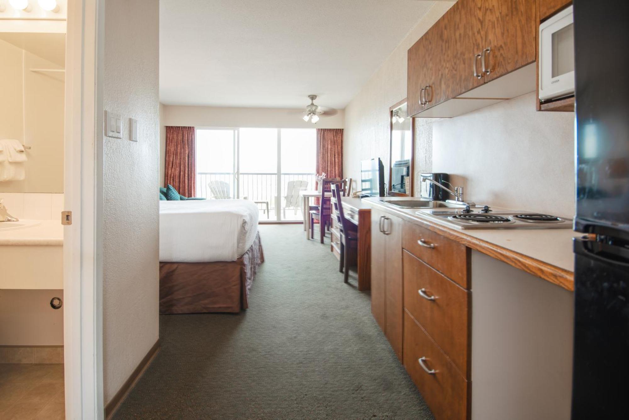 Sea Edge Motel Parksville Exterior photo